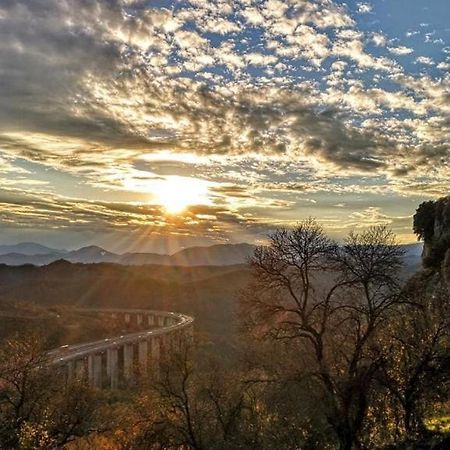 B&B Ad Un Passo Dal Cielo Pietrasecca Buitenkant foto